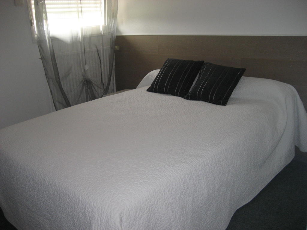 Hotel Bon Repos Barbezieux-Saint-Hilaire Phòng bức ảnh